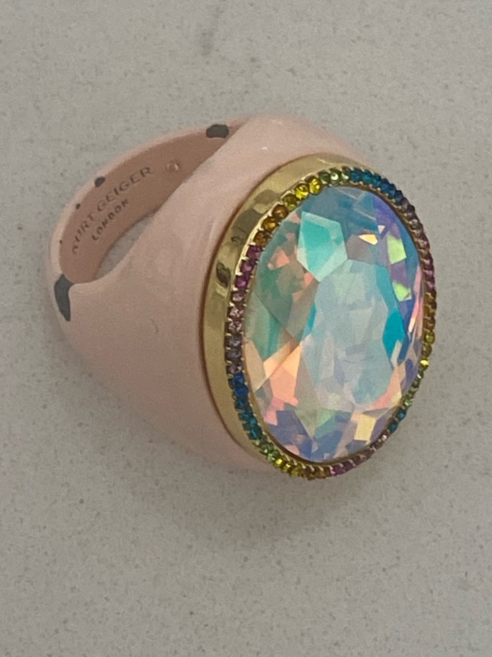 Kurt Geiger Oval Stone Cocktail Ring Pink Enamel Rainbow Halo Iridescent Stone 9